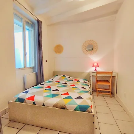 Le 5 - 5 - Centre Apartment *